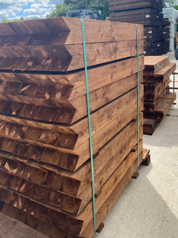 UC4 Redwood Sawn Timber Posts KD Birdsmouth