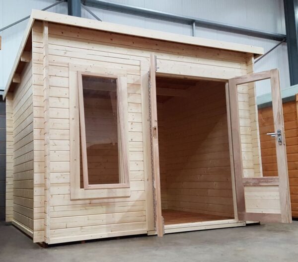 Charnwood Pent A - Modern 1008