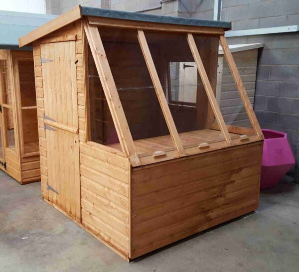 Dual Potting Shed 606