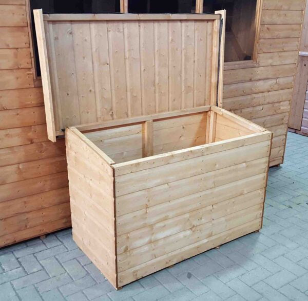 Garden Chest 603
