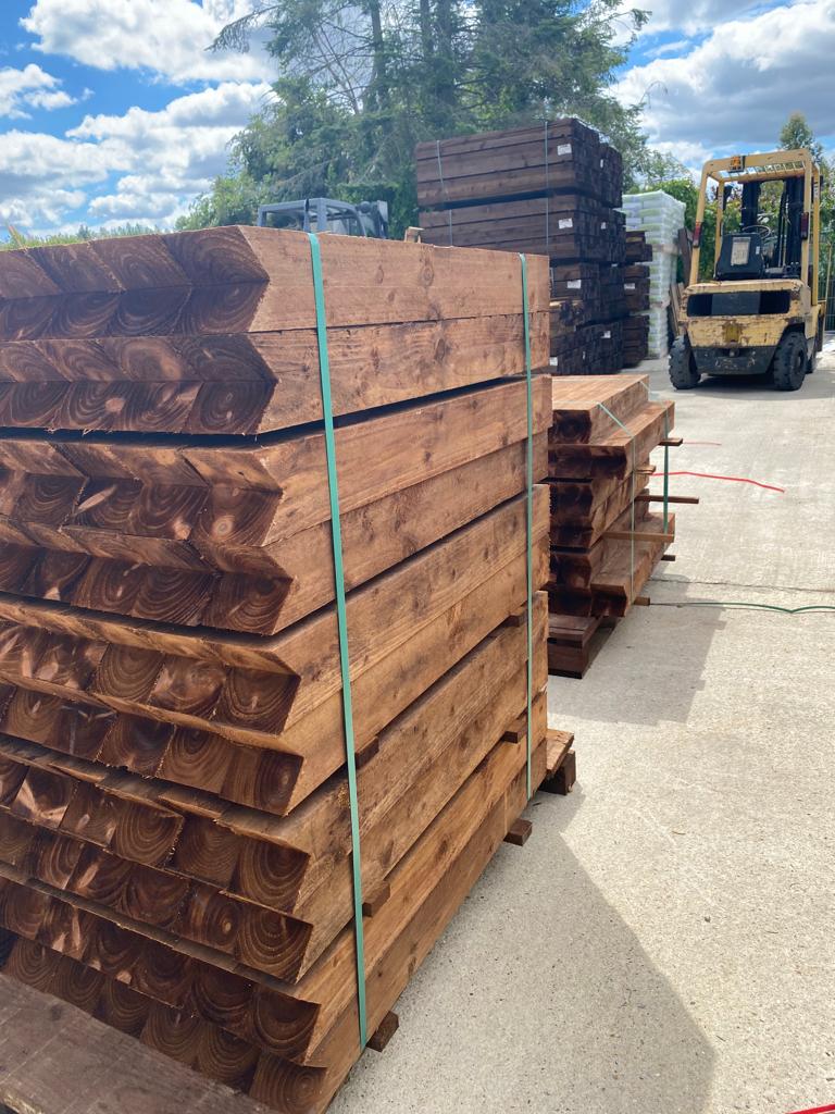 UC4 Redwood Sawn Timber Posts KD Birdsmouth