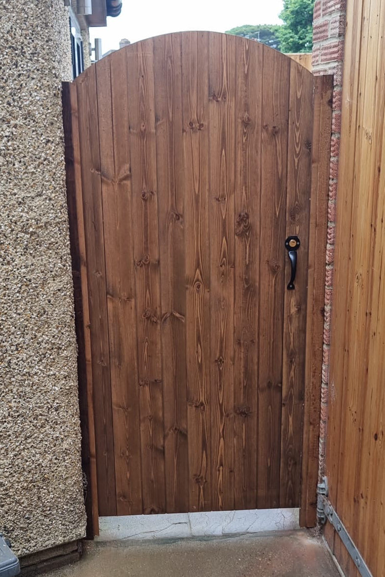 Closeboard Gate   (FLB)
